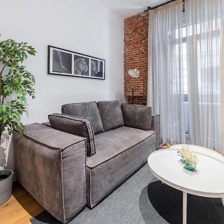 2 Bedrooms 1 Bathroom Furnished - Centro - Equipped & Stylish - Minty Stay Madrid Exteriör bild