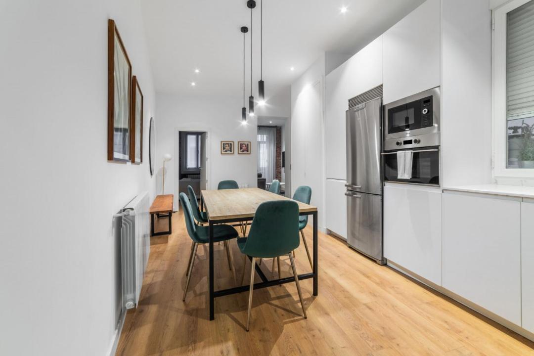 2 Bedrooms 1 Bathroom Furnished - Centro - Equipped & Stylish - Minty Stay Madrid Exteriör bild